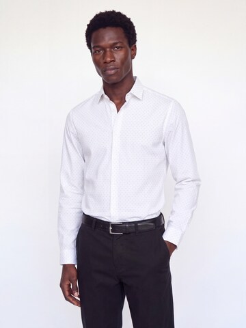 JJ Rebel Slim Fit Риза 'JREBPHILLY' в бяло: отпред