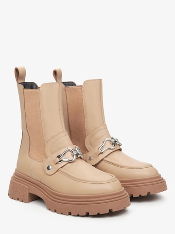 Estro Chelsea boots '1210-03' in Beige