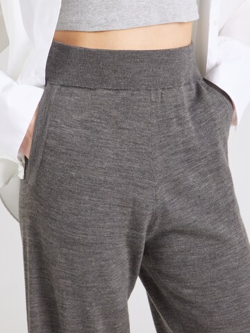 Wide leg Pantaloni 'SLFHELLA' di SELECTED FEMME in grigio