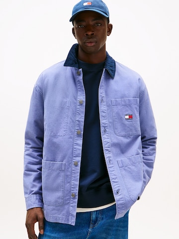 Tommy Jeans Демисезонная куртка в Синий: спереди