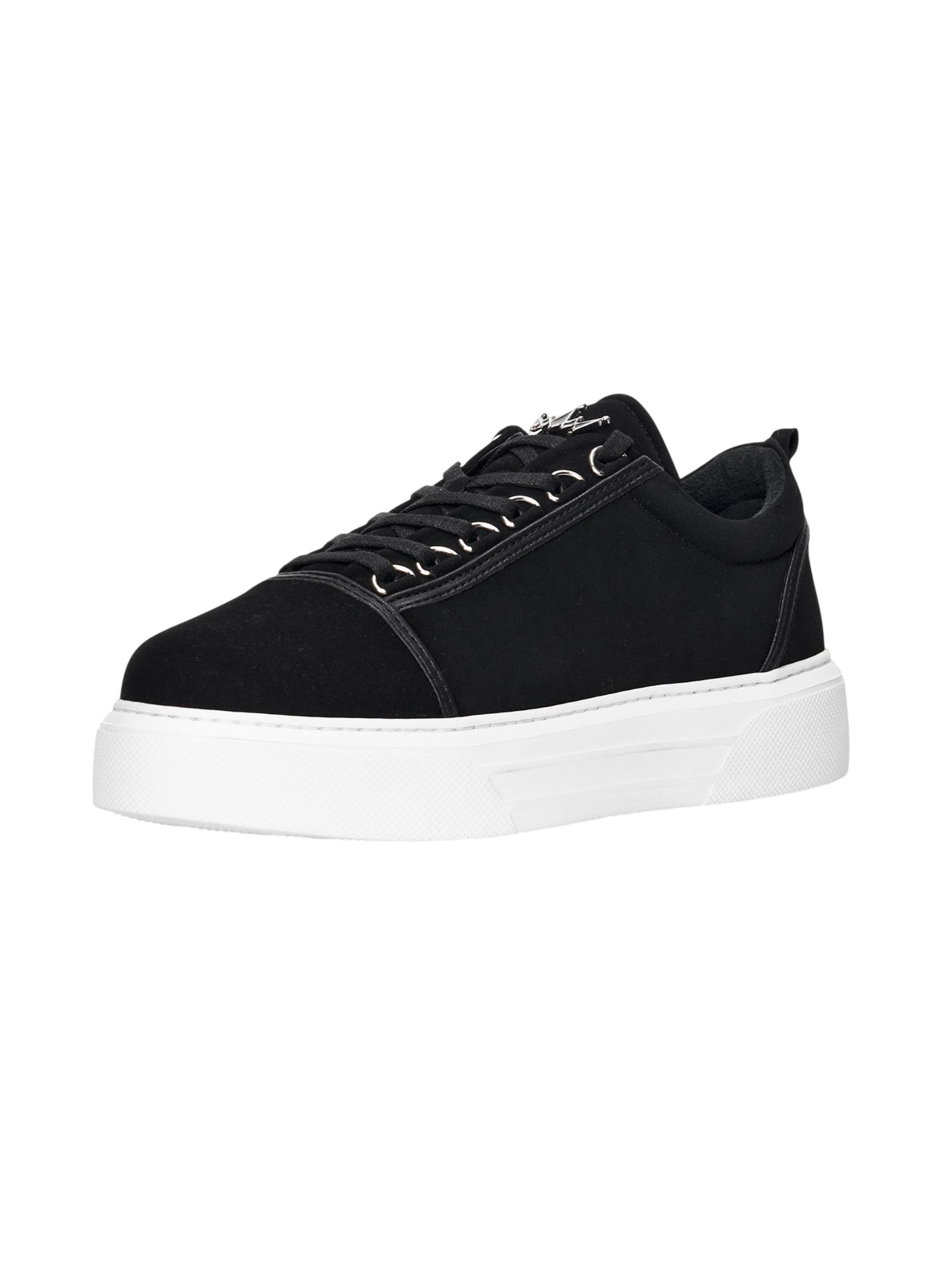 Baskets basses MARTIN VALEN en noir : devant