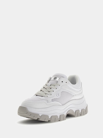 GUESS Sneakers 'Brecky' in White