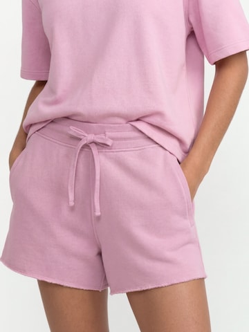 Rich & Royal Regular Shorts in Pink