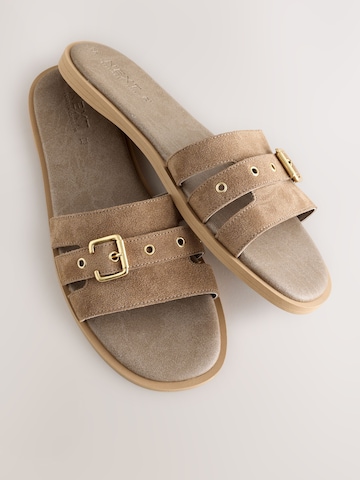 Next Muiltjes in Bruin