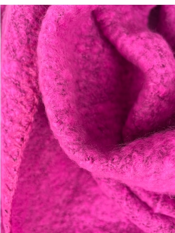 Kumixi Oversized Scarf in Pink