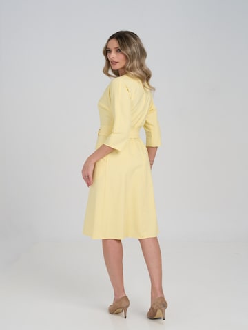 Abito 'Elegant Office Dress with Clean Cut – Yellow – Ingrid' di Couture de Marie in giallo