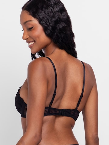 Dorina T-Shirt Rintaliivi 'Emersyn' värissä musta