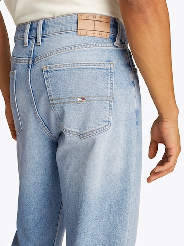Tommy Jeans Regularen Kavbojke 'Isaac' | modra barva
