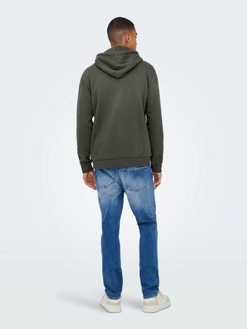 Only & Sons Regular Fit Hoodie in Grün