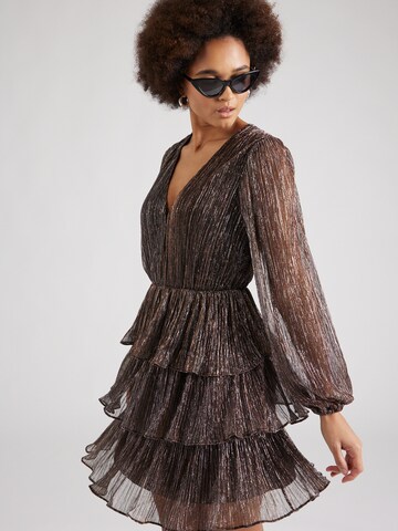 Robe de cocktail 'Dakota' Forever New en bronze