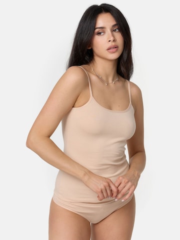 Shorty 'F907' di Tazzio in beige