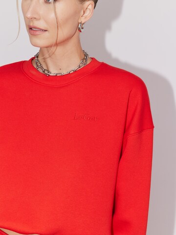 LeGer by Lena GerckeSweater majica 'Rosa' - crvena boja