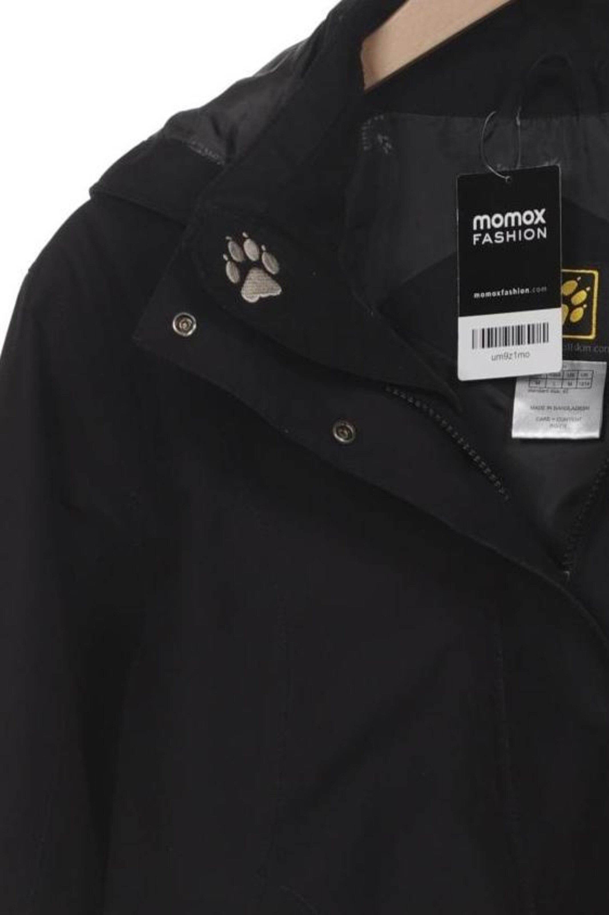JACK WOLFSKIN Jacket & Coat in L in Black