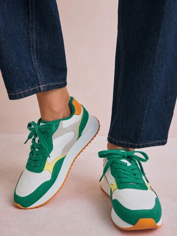 Next Sneakers laag in Groen