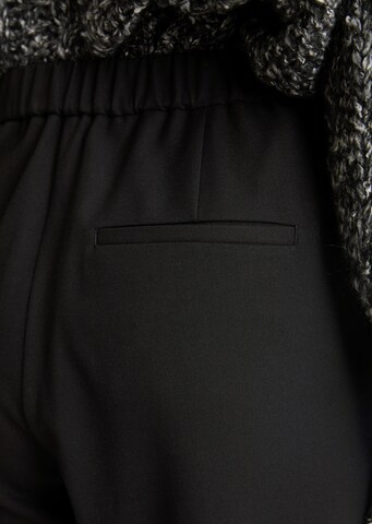 Marc O'Polo Regular Trousers in Black