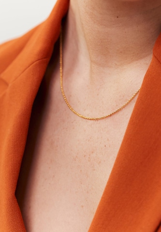 Stilnest Necklace in Gold