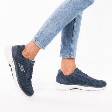 SKECHERS Sneaker in Blau