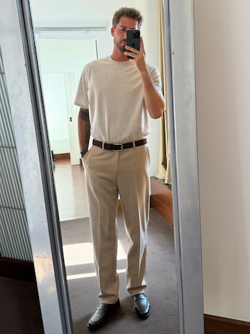 TRAPP Свободный крой Плиссированные брюки в Бежевый