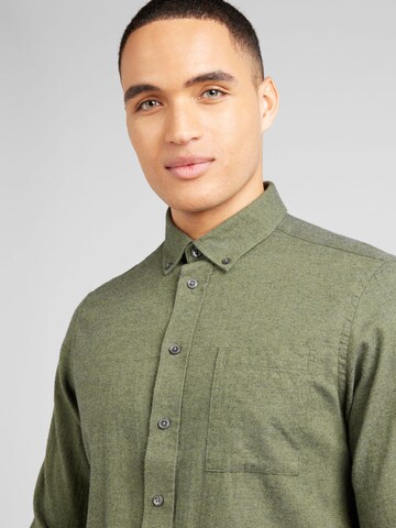 Coupe regular Chemise Casual Friday en vert