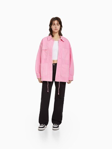 BershkaPrijelazna jakna - roza boja