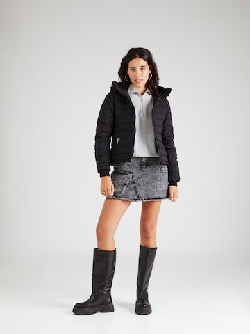 Lake View Between-Season Jacket 'Brenna' in Black