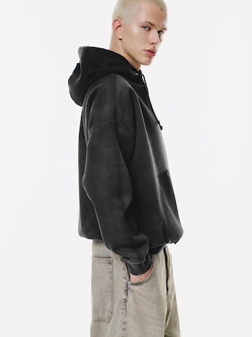 Pull&Bear Mikina - Čierna