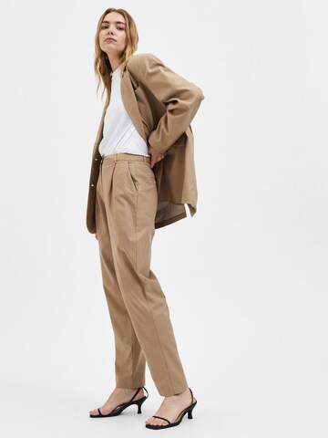 SELECTED FEMME Regular Pleat-Front Pants 'ZAZA' in Brown