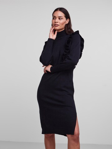 YAS Strickkleid 'Jello' in Schwarz: Vorderseite