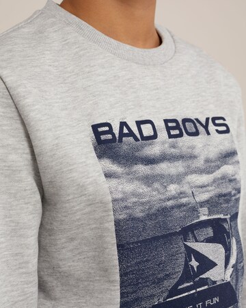 WE Fashion Sweatshirt in Grau