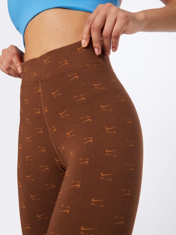 Skinny Leggings 'Air' Nike Sportswear en marron