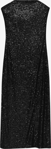 Rochie de la Pull&Bear pe negru: față