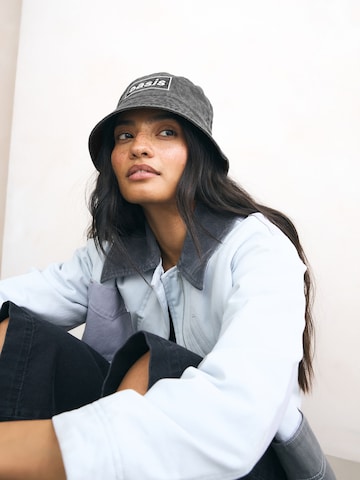 Next Hattu värissä harmaa