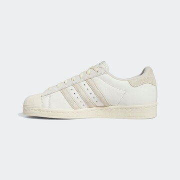 ADIDAS ORIGINALS Σνίκερ χαμηλό ' Superstar 82 ' σε λευκό