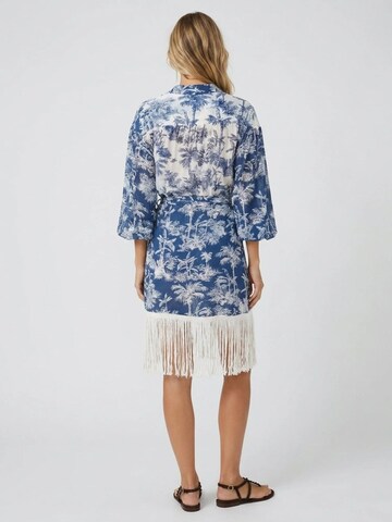 Miss June Rok in Blauw