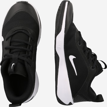 Chaussure de sport NIKE en noir