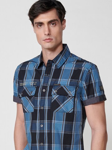 Coupe regular Chemise KOROSHI en bleu