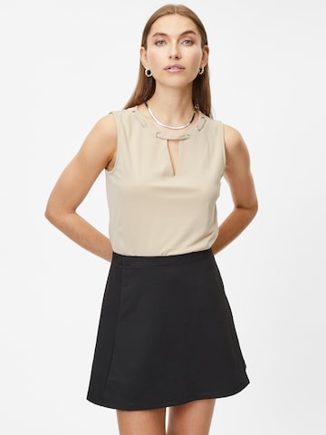 COMMA Top in Beige: voorkant