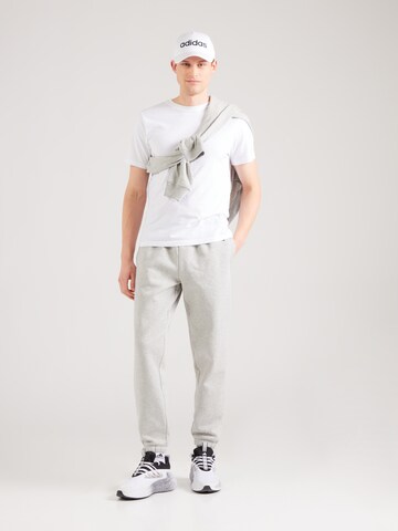 GAP Tapered Hose in Grau