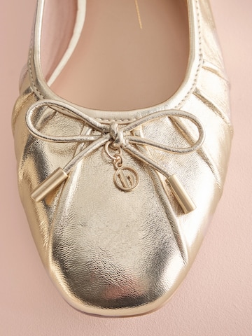 B by Ted Baker Ballerina in Goud