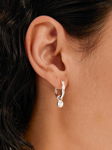 Pilgrim Kolczyki 'Fire' w kolorze srebrny