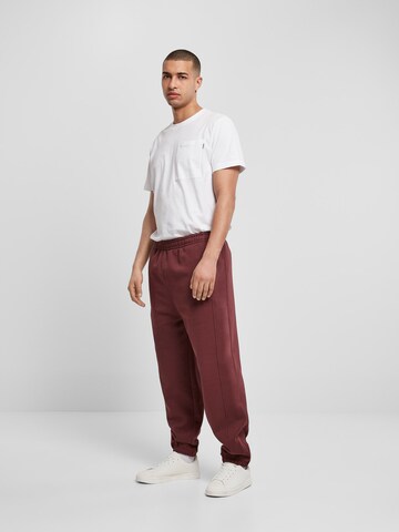 Urban Classics Tapered Broek in Rood