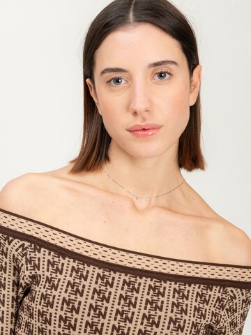 Influencer Strickkleid in Beige