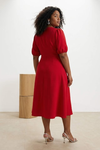 Trendyol Curve Dress in Red