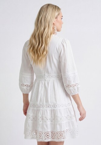 IZIA - Vestido em branco