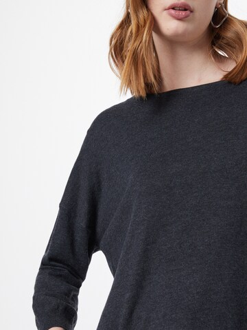 COMMA Pullover in Grau