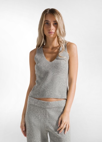 Tops en tricot DEHA en gris : devant