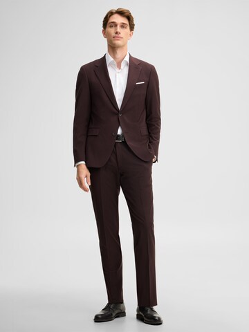 STRELLSON Slim fit Trousers with creases in Red