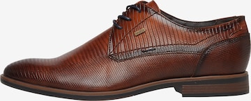 Chaussure à lacets s.Oliver en marron : devant