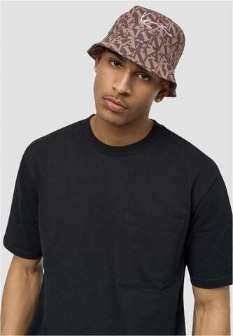 Karl Kani Hat i beige: forside