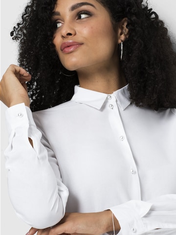 bonprix Blouse in White
